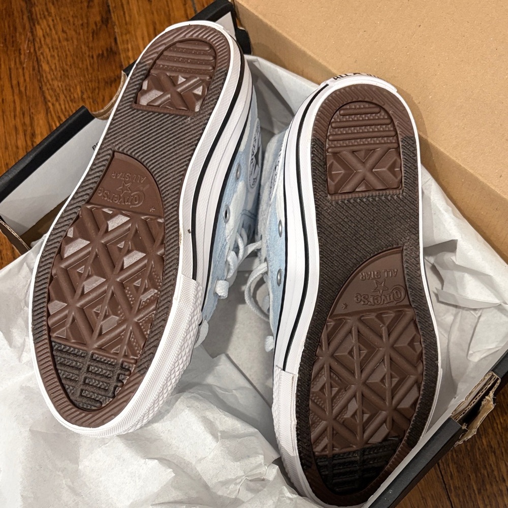 Converse Kids' Sky Blue Cloud high tops - Picture 2 of 13